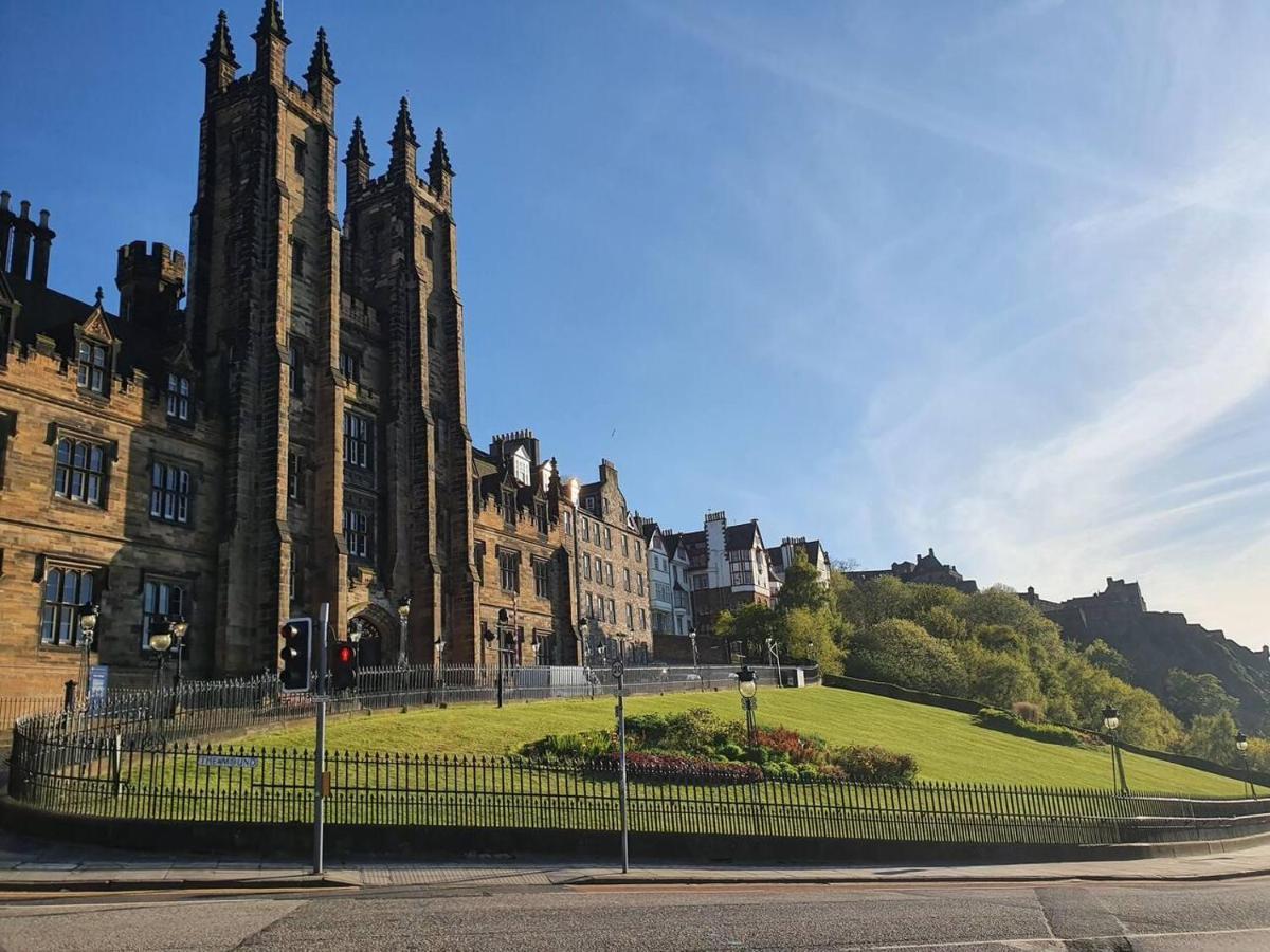 Lovely 2 Bedroom Flat In The Heart Of The City EDI Exterior foto